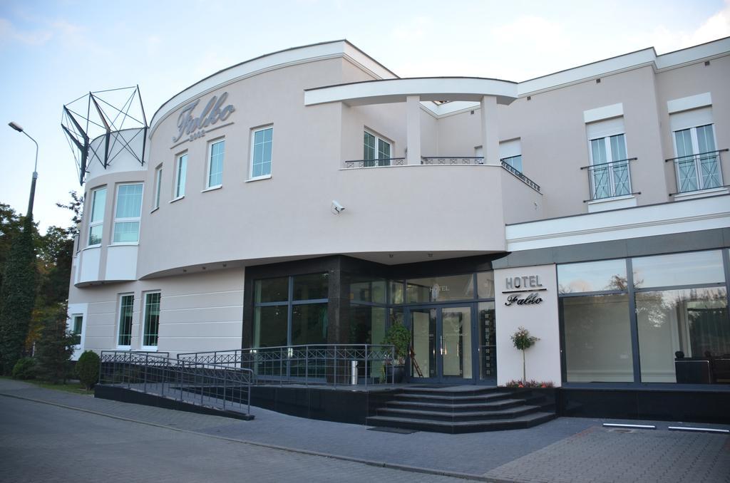 Hotel Falko Rumia Exterior photo